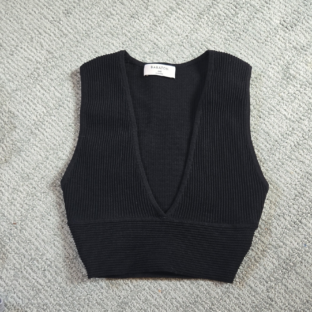 Black Crop Top